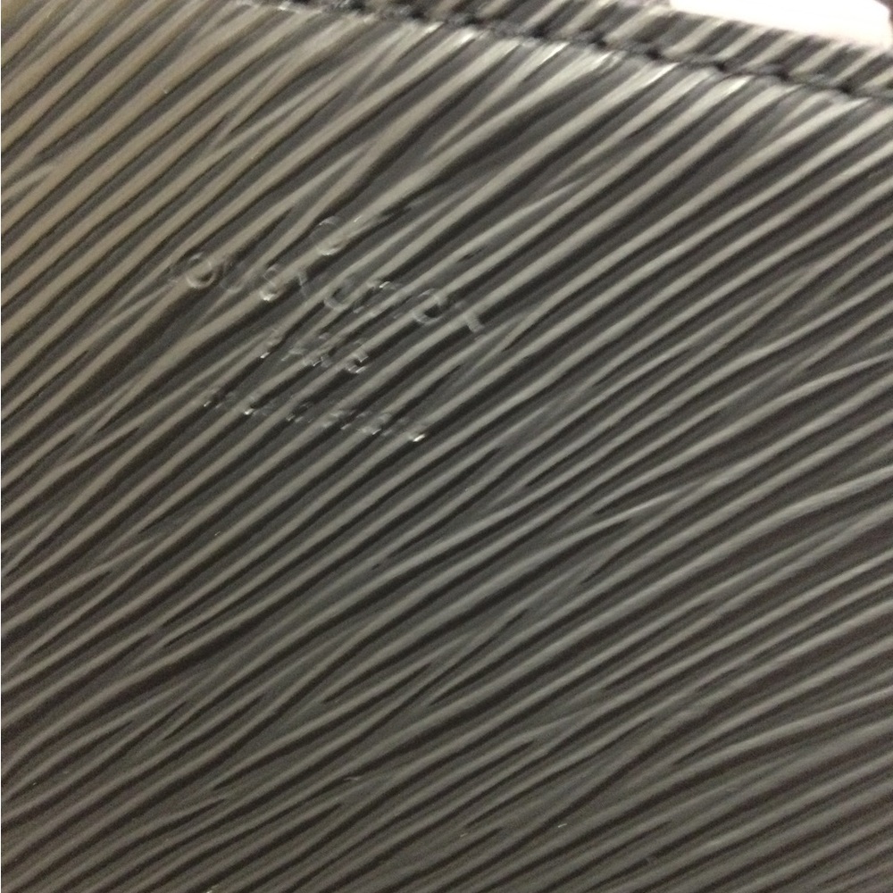 LOUIS VUITTON MARELLE TOTE MM EPI NOIR, NWOT - Picture 4 of 10